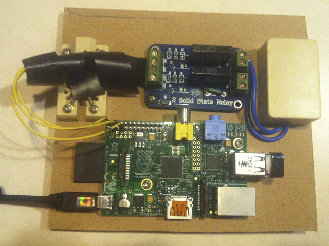 Garage Raspberry Pi and Relay